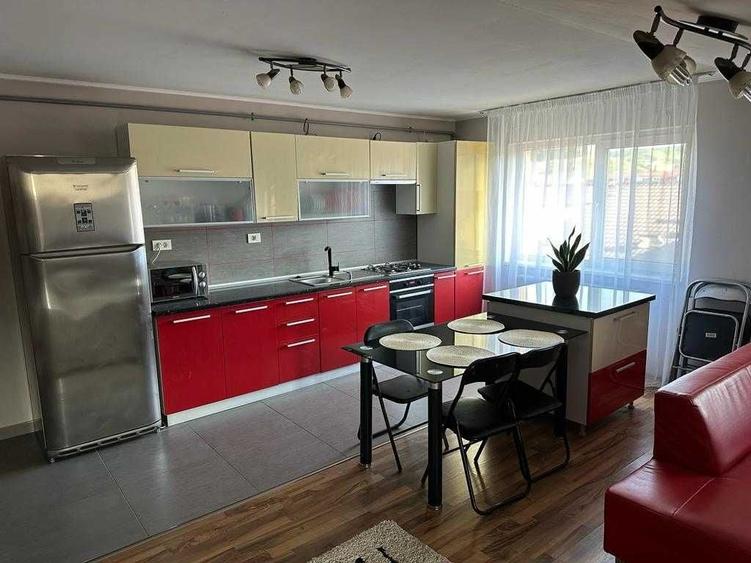 Apartament cu 3 camere nedecomandat în Florești