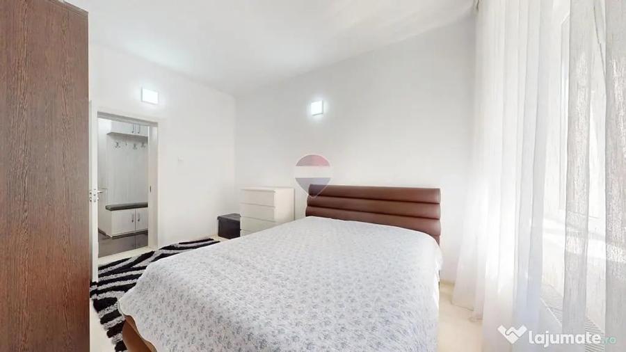 Apartament cu 3 camere decomandat în Centrul Civic