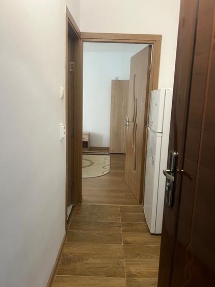 Garsonieră decomandată în Central