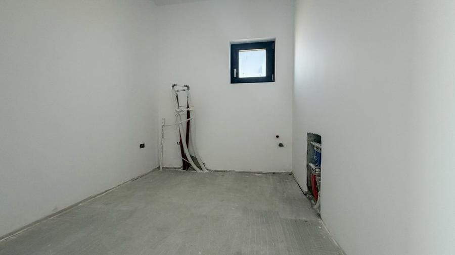 Casă individuală cu 5 camere cu Teren 491 Mp în Cumpăna