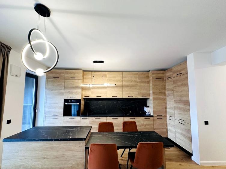 Apartament cu 3 camere decomandat, mobilat în Aviației