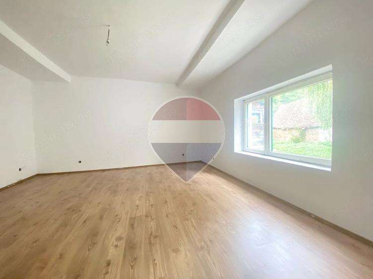 Casa de vanzare in Valchid proprietate cu poten?ial - 7