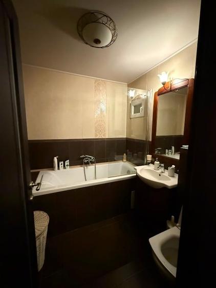 Apartament cu 3 camere decomandat, mobilat în Dristor