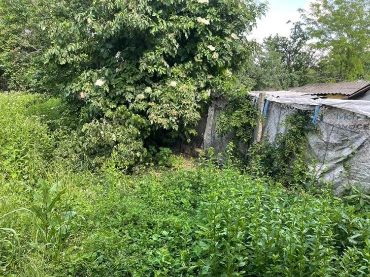 Teren Construcții intravilan de 1380 mp, în Cocorăștii Colț