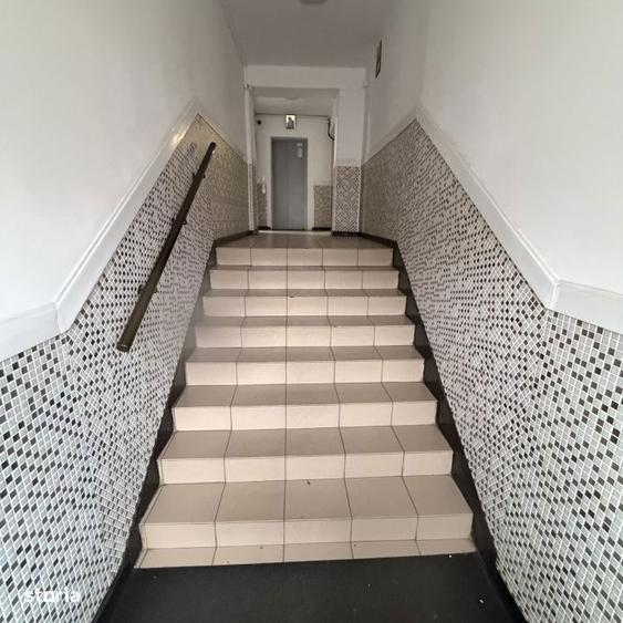 Apartament cu 3 camere semidecomandat, mobilat în Drumul Taberei — fotografia 3