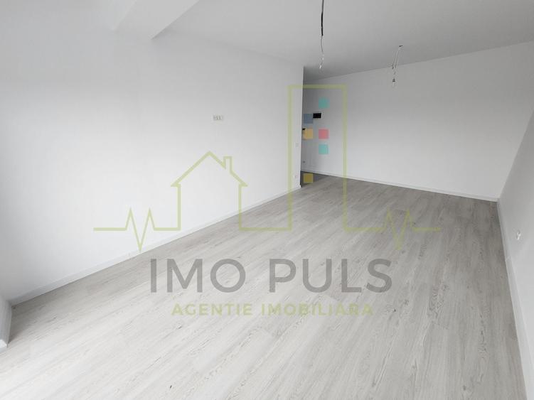 Apartament cu 3 camere semidecomandat în Mehala