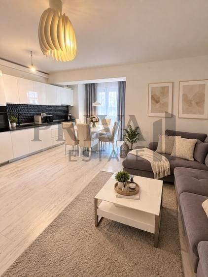 Apartament cu 3 camere semidecomandat, mobilat în Soarelui