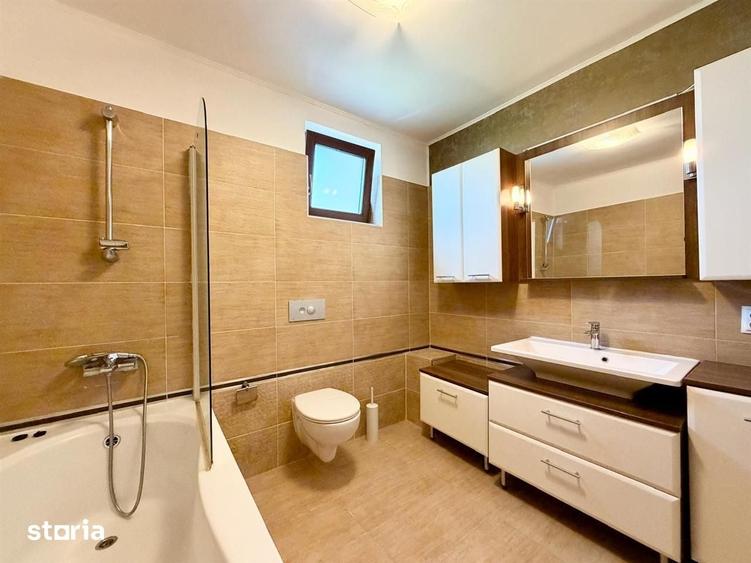 Casă cu 4 camere cu Teren 475 Mp în Trei Stejari