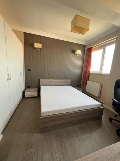 Apartament cu 3 camere decomandat în UTA
