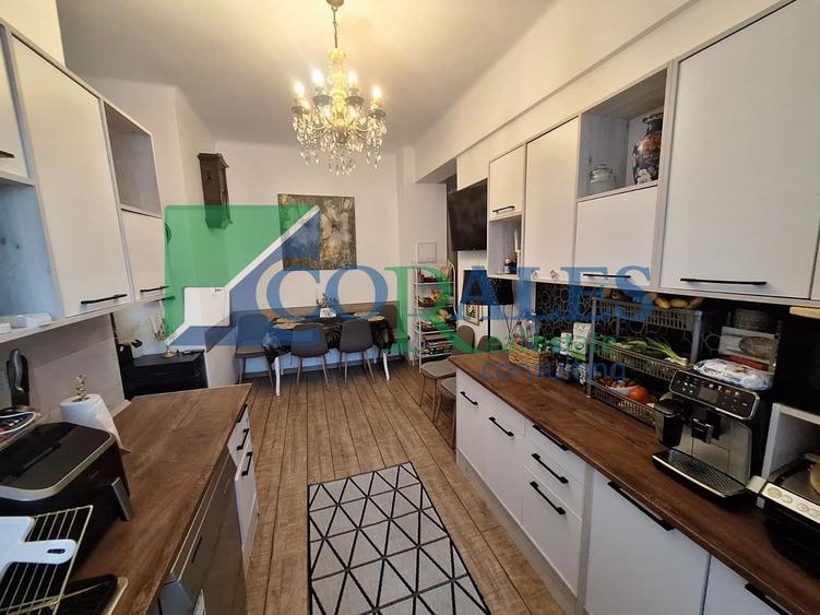 Apartament cu 5 camere decomandat, mobilat în Ultracentral