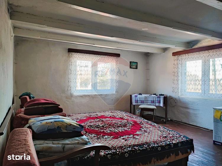 Casă cu 2 camere cu Teren 280 Mp în Tilișca
