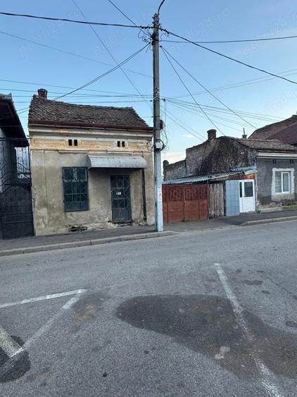 Casă cu Teren 430 Mp în Central