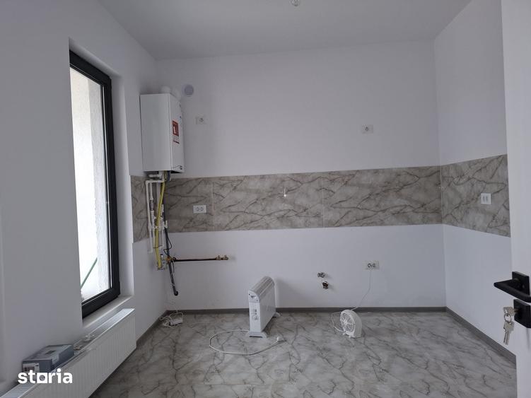 Casă cu 3 camere cu Teren 300 Mp în Central