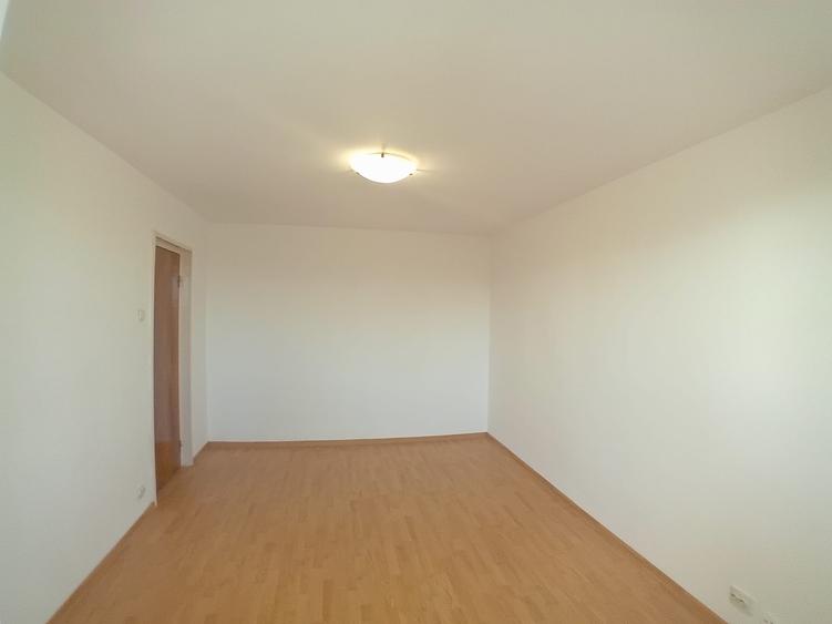 Apartament cu 2 camere decomandat în Brâncoveanu