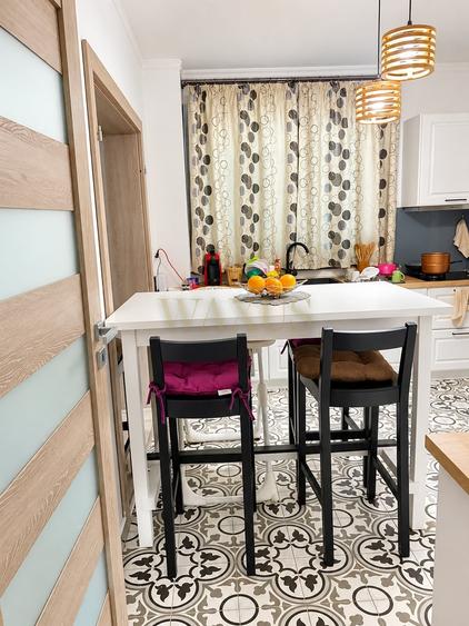 Duplex cu 4 camere cu Canalizare în Dâmbul Rotund