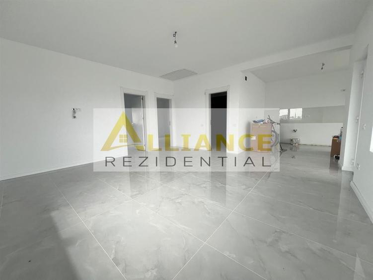 Casă individuală cu 3 camere decomandat cu Canalizare în Berceni