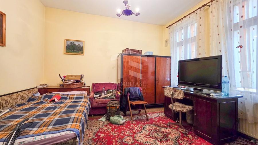 Apartament cu 3 camere decomandat, mobilat în Dacia