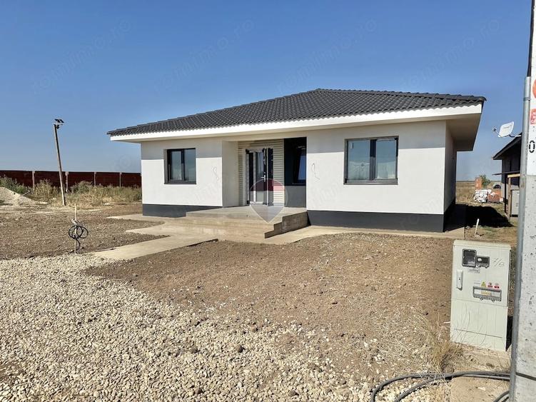 Casă cu 4 camere cu Teren 800 Mp în Livada de Bihor