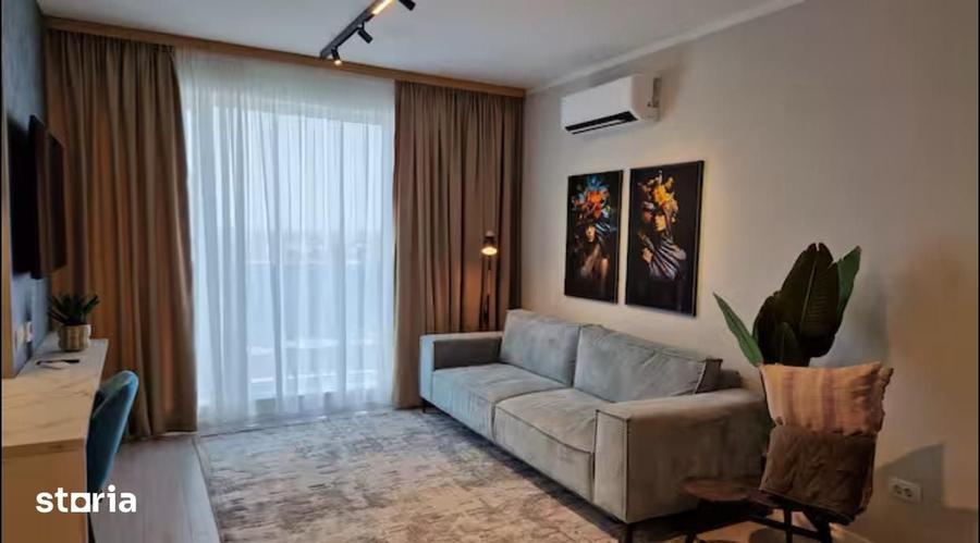 Garsonieră decomandată în Calea București