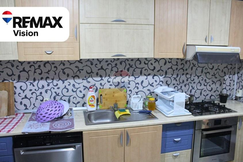 Casă individuală cu 8 camere cu Piscina în Castranova