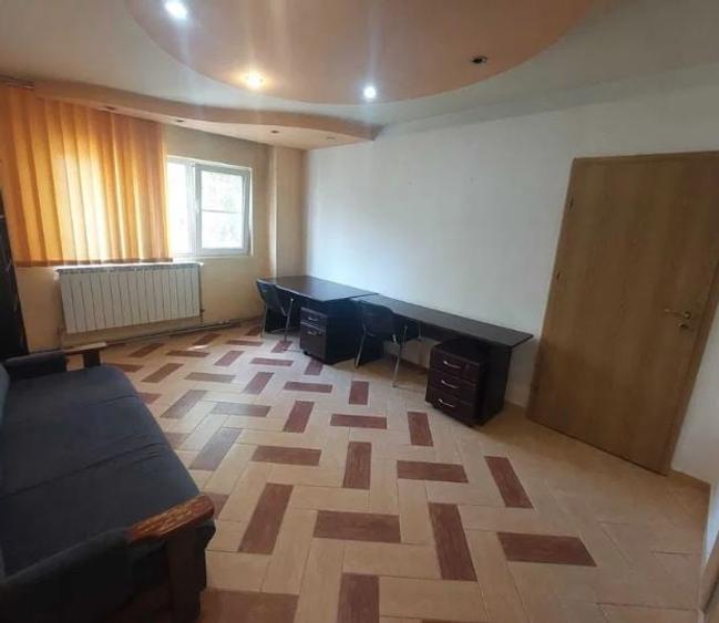 Apartament cu 2 camere semidecomandat, mobilat în Dristor