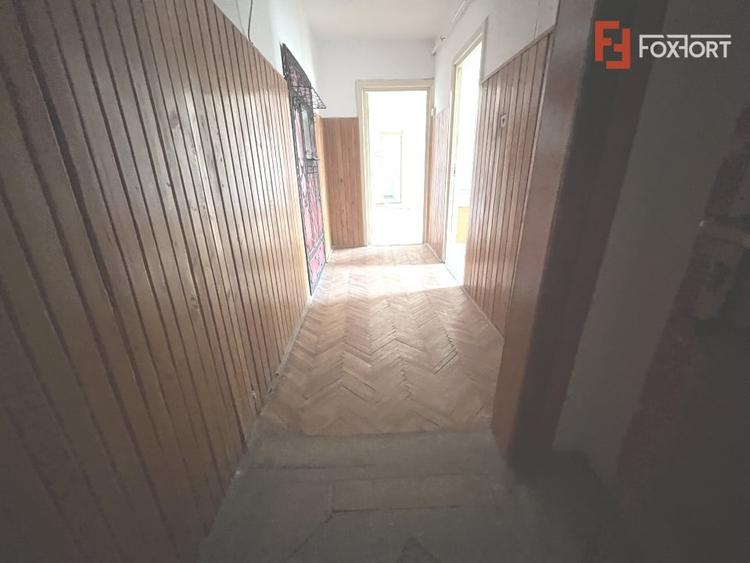 Apartament cu 2 camere semidecomandat în Aradului