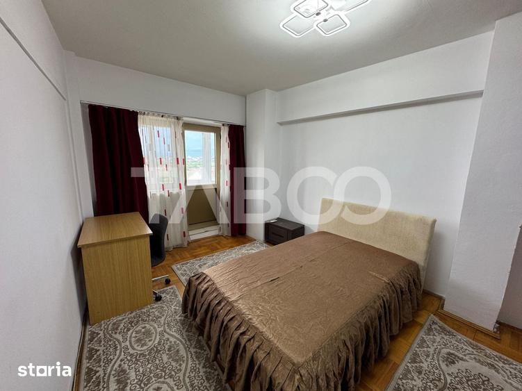 Apartament cu 5 camere decomandat în Turnișor