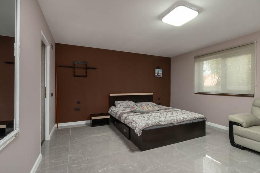 Casă individuală cu 6 camere cu Canalizare în Puchenii Mari