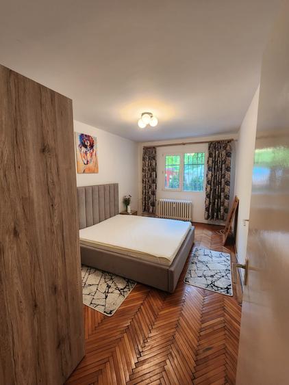 Apartament cu 2 camere decomandat în Berceni