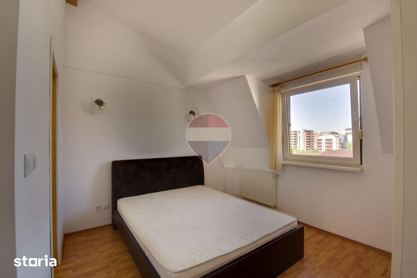 Apartament cu 4 camere decomandat în Aradului