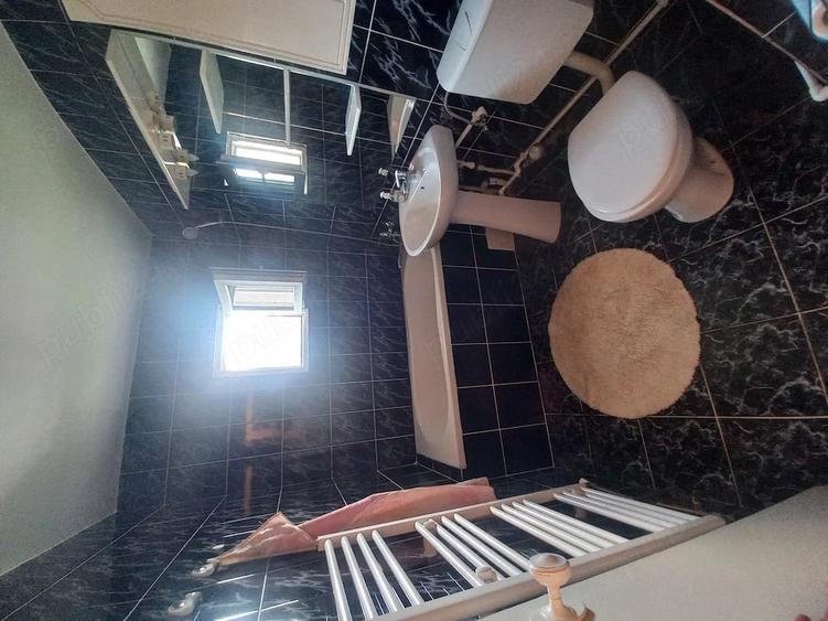 Apartament cu 3 camere decomandat în Zorilor