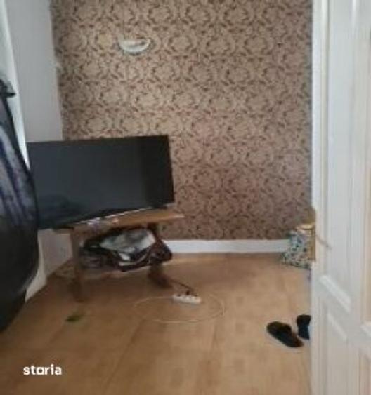 Casă cu 5 camere cu Teren 120 Mp în Unirii