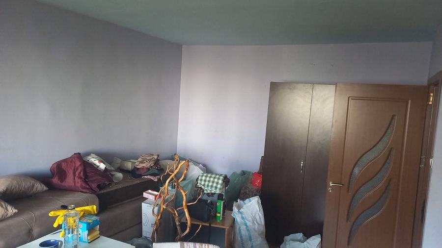 Garsonieră decomandată, mobilată în Titan