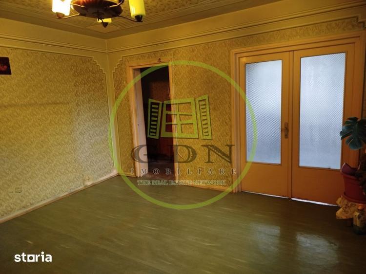 Apartament cu 4 camere semidecomandat în Decebal