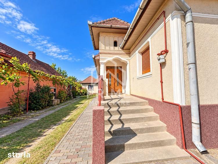 Casă cu 3 camere cu Teren 1900 Mp în Central