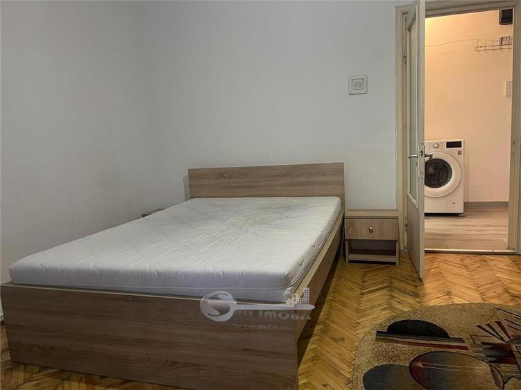 Garsonieră decomandată în Cug