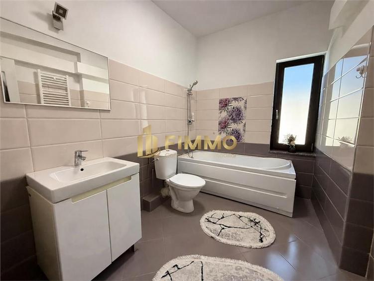 Duplex cu 4 camere cu Canalizare în Burdujeni