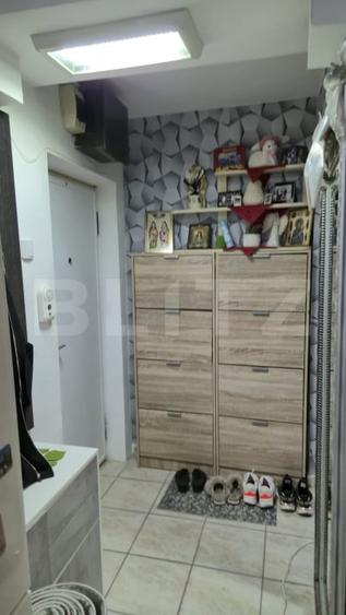 Apartament cu 3 camere semidecomandat, mobilat în Podu Roș