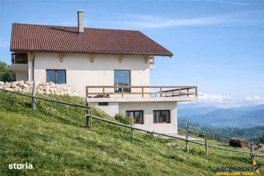 Casă cu 4 camere cu Teren 1000 Mp în Peștera