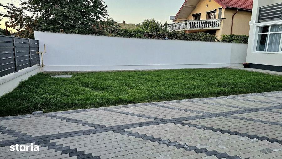 Casă cu 6 camere cu Teren 500 Mp în Central