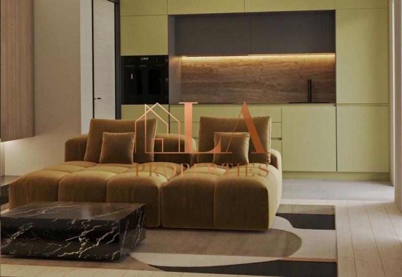 Penthouse cu 3 camere decomandat în Sud-Vest