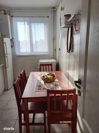 Apartament cu 3 camere în Tomis Nord