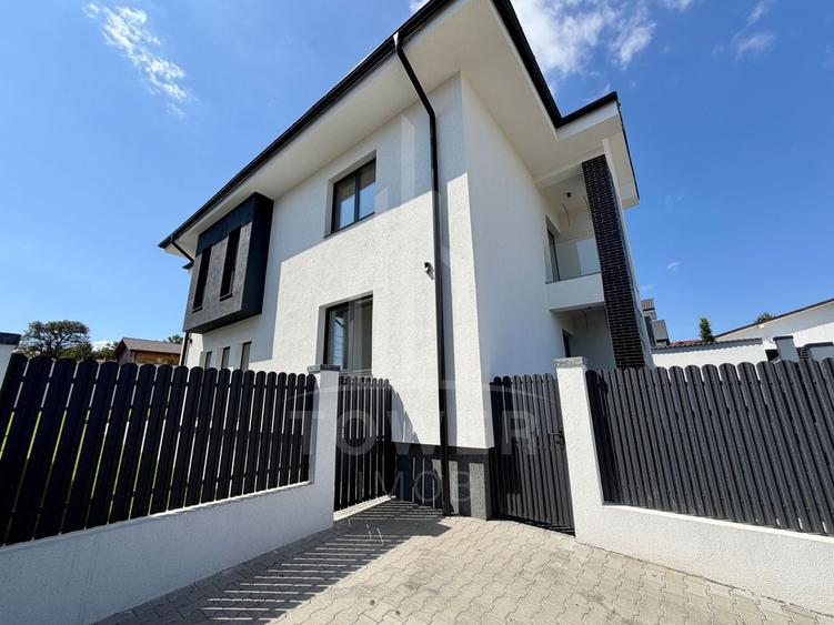 Casă individuală cu 5 camere cu Canalizare în Daia