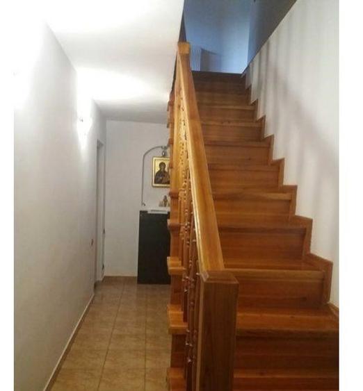 Casă cu 5 camere cu Teren 180 Mp în Brâncoveanu