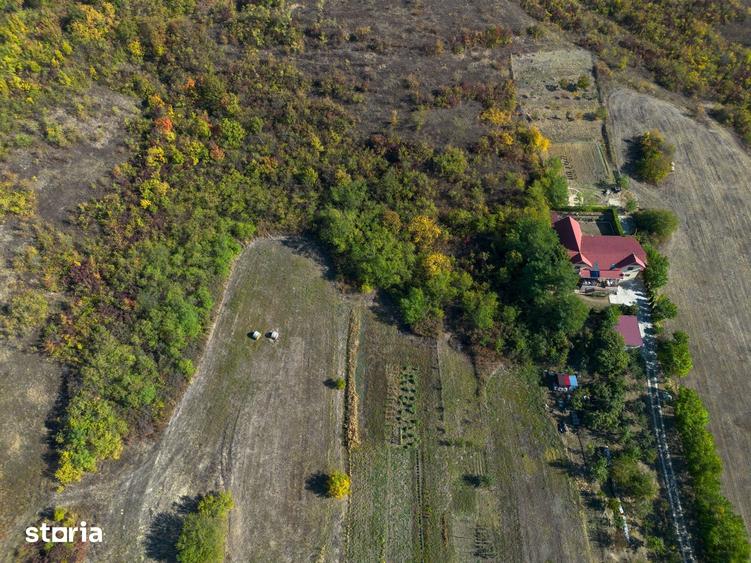 Casă cu 1 camere cu Teren 11400 Mp în Apahida