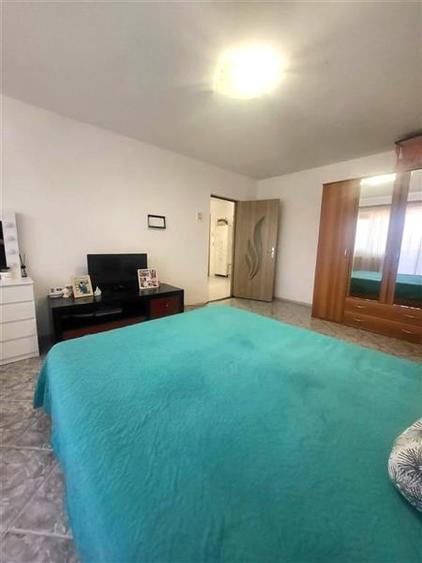 Apartament cu 2 camere decomandat în Autogară