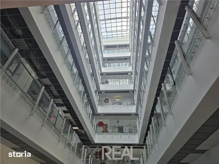 Spațiu comercial, de 1,100 mp, în Voluntari