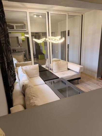 Apartament cu 3 camere decomandat în Lazaret