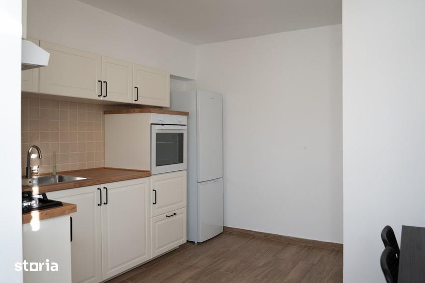 Apartament cu 4 camere decomandat în Berceni