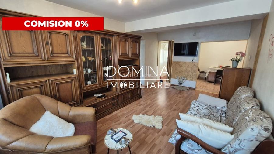 Vânzare apartament 3 camere, zonă centrală, strada Nicolae Bălcescu